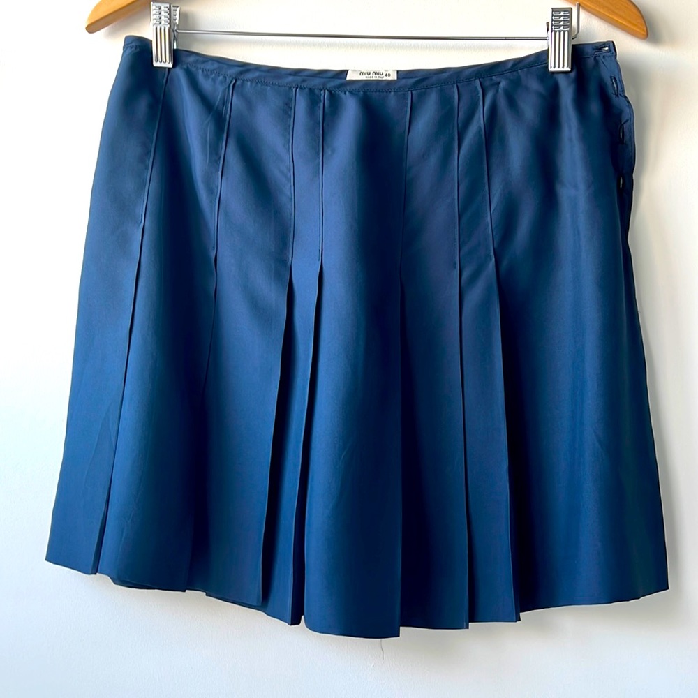 Miu miu pleated mini skirt, 100% silk, size 40